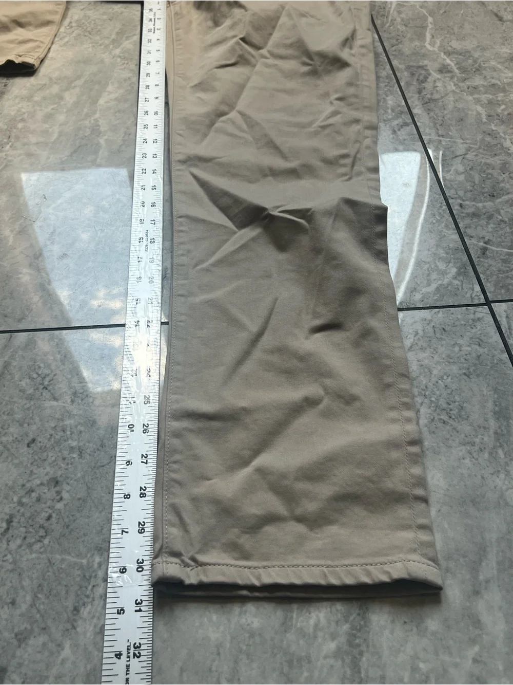 AG Adriano Goldschmied Tellis Modern Slim Pants Beige Khaki Italian Fabric 33x30